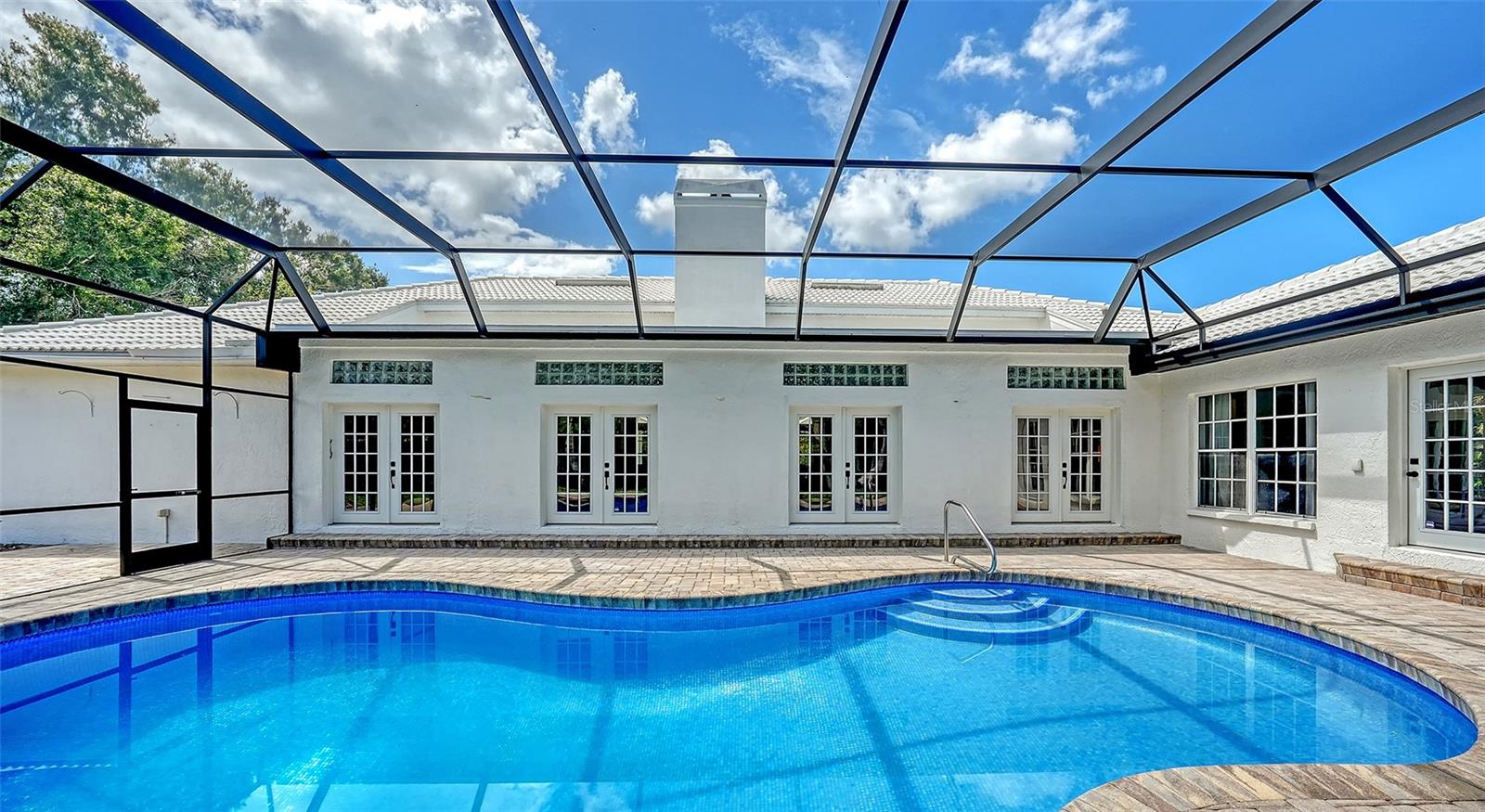 BENEVA OAKS - Residential