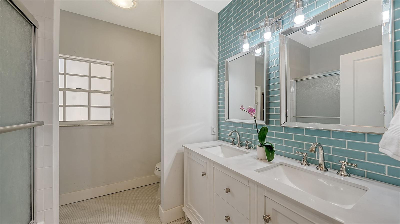 BENEVA OAKS - Residential