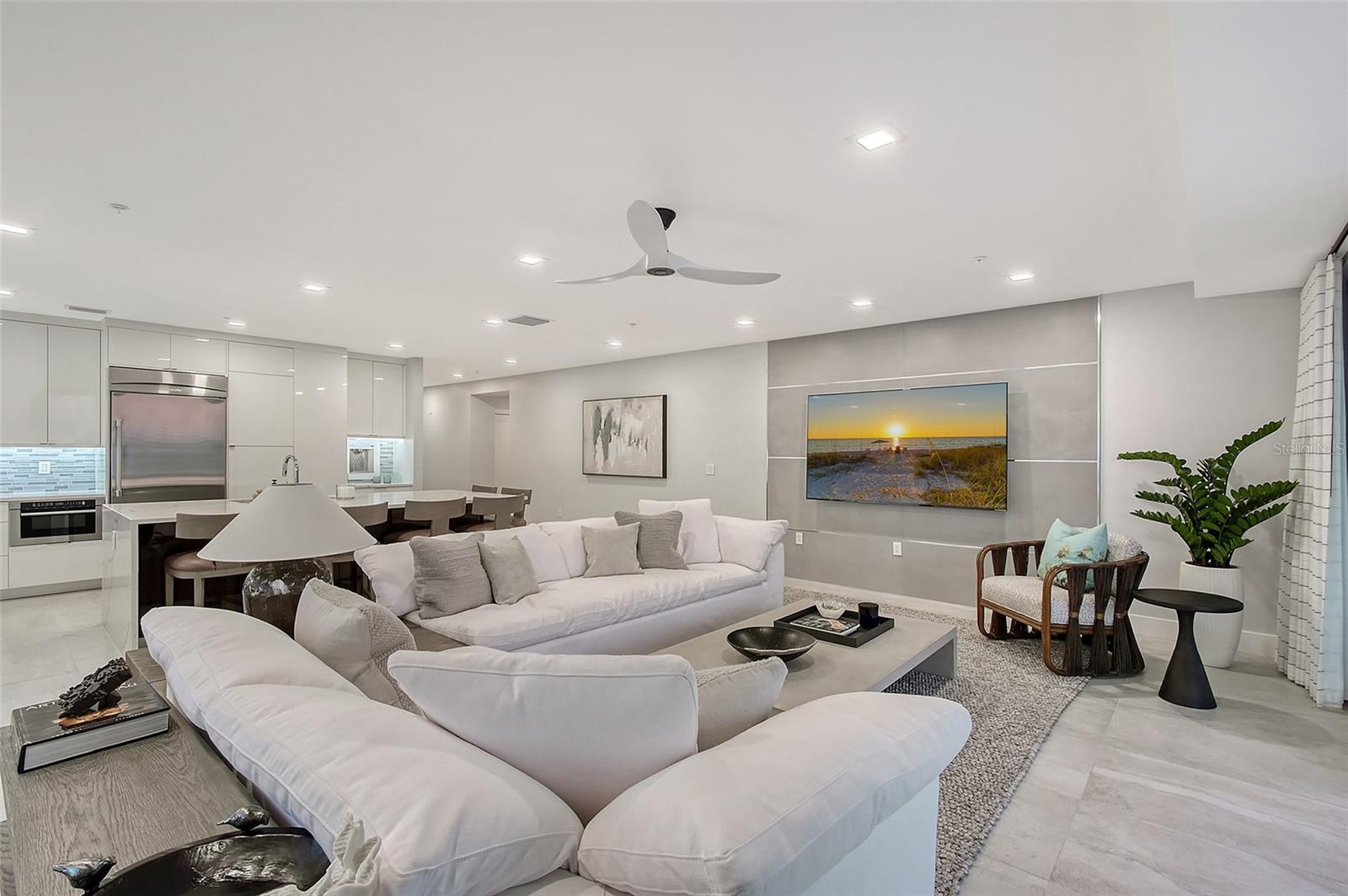 HARBOR VIEW ON GOLDEN GATE POINT - Residential