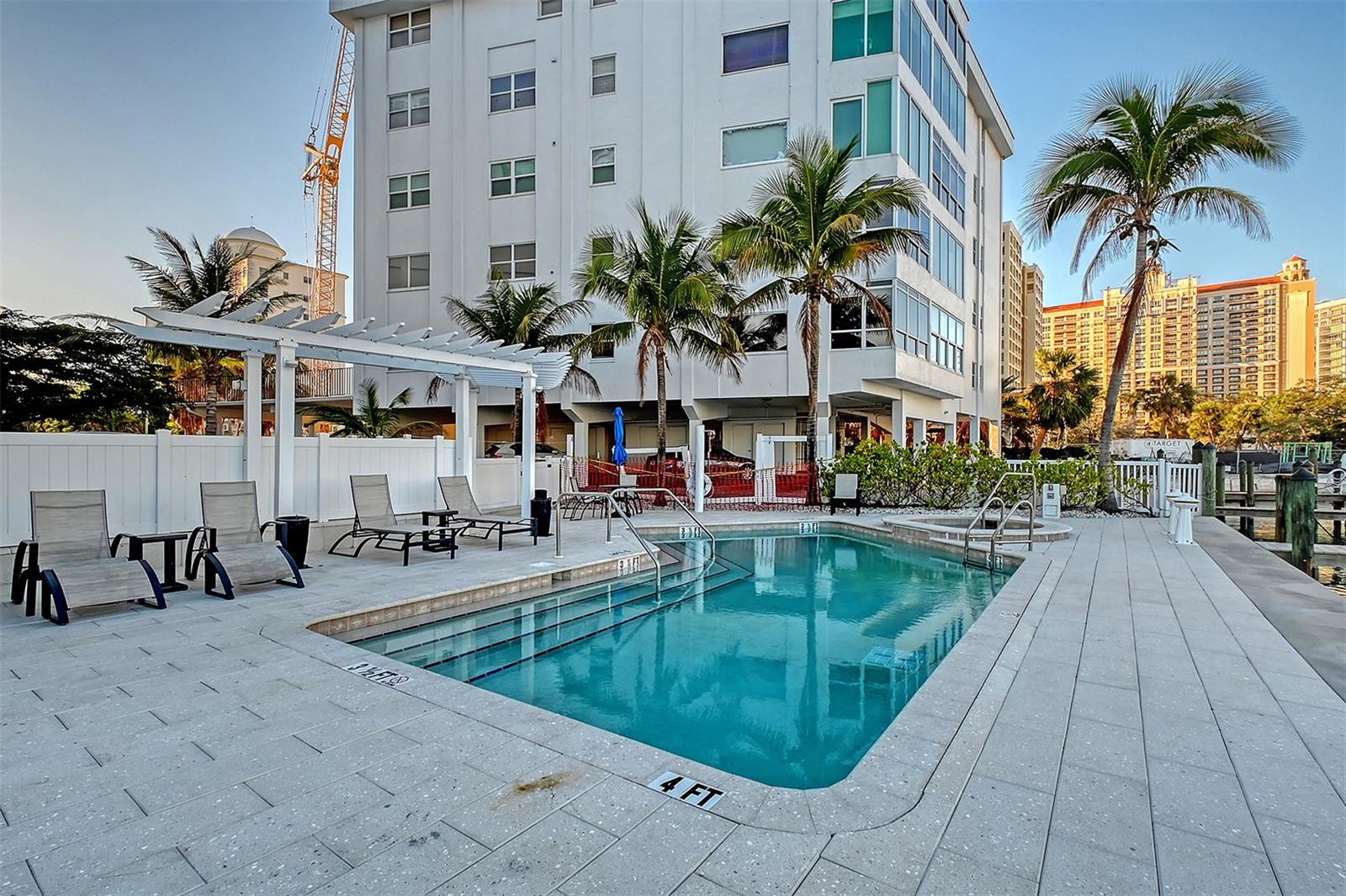 HARBOR VIEW ON GOLDEN GATE POINT - Residential