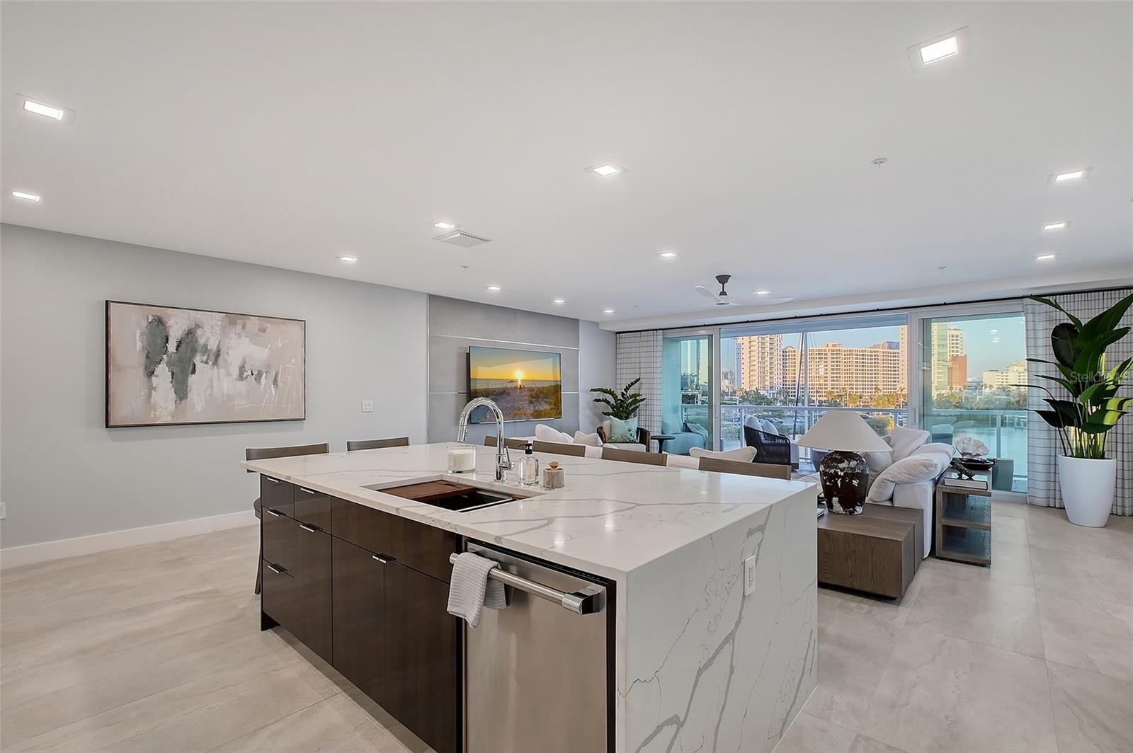 HARBOR VIEW ON GOLDEN GATE POINT - Residential