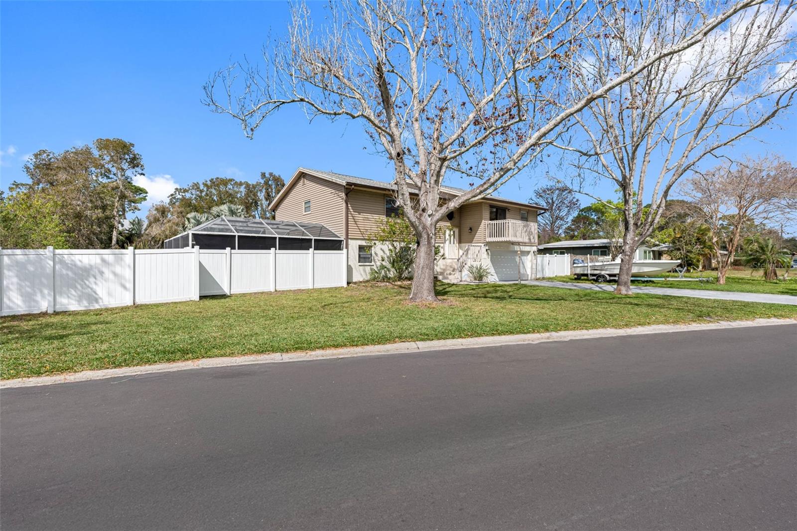 412 MANOR BOULEVARD