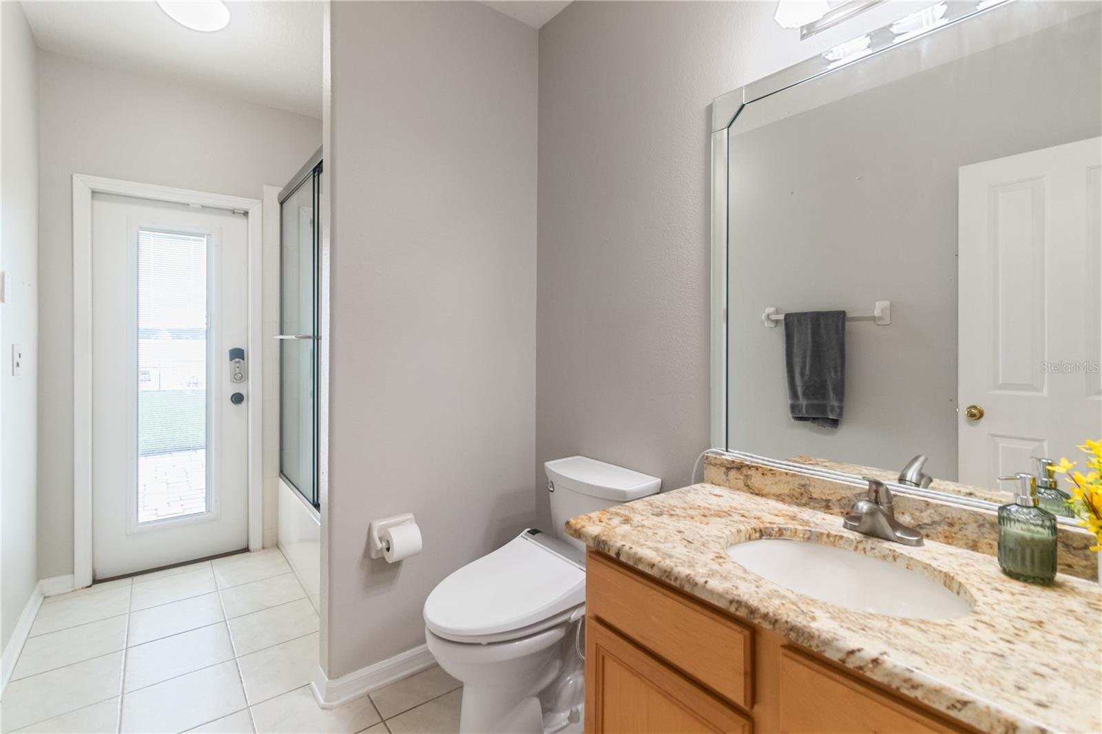 IVY LAKE ESTATES - Residential