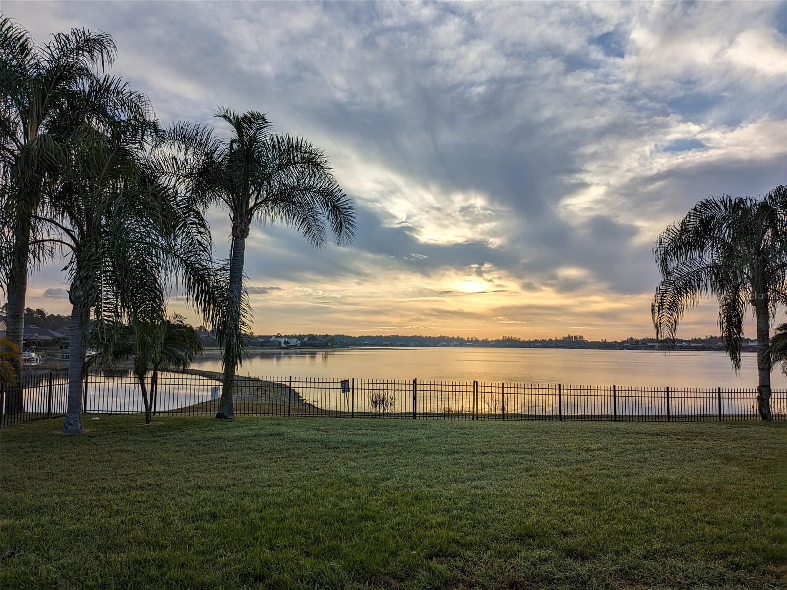IVY LAKE ESTATES - Residential