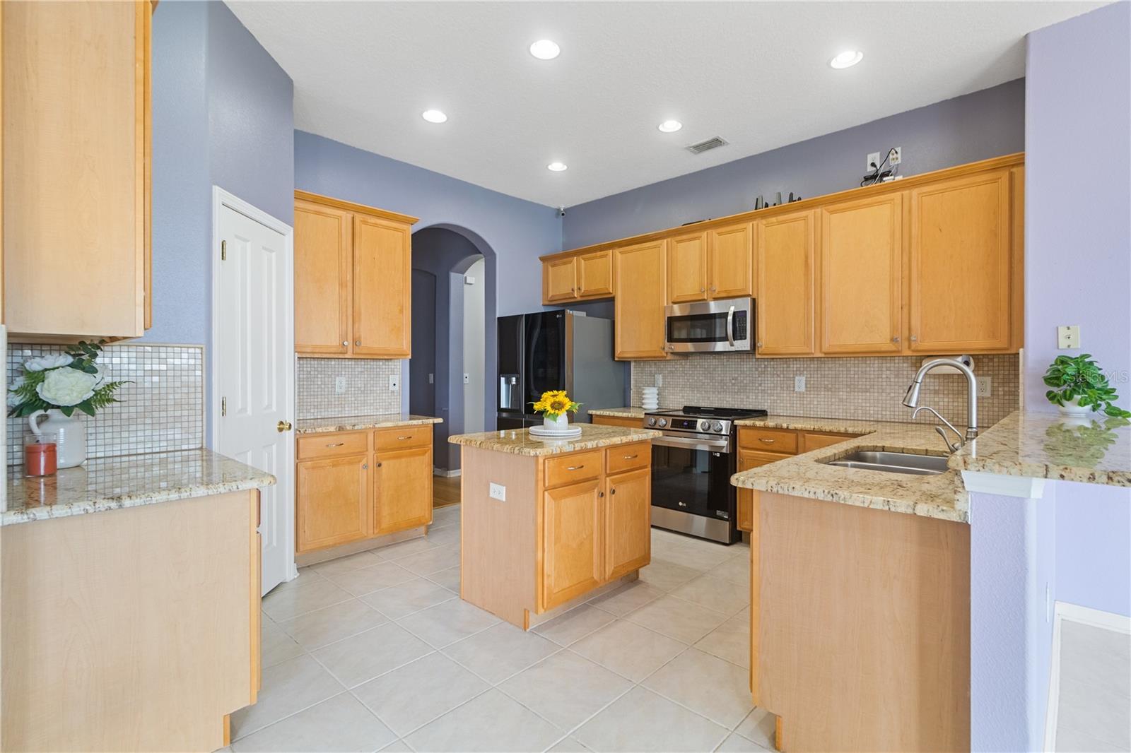 IVY LAKE ESTATES - Residential
