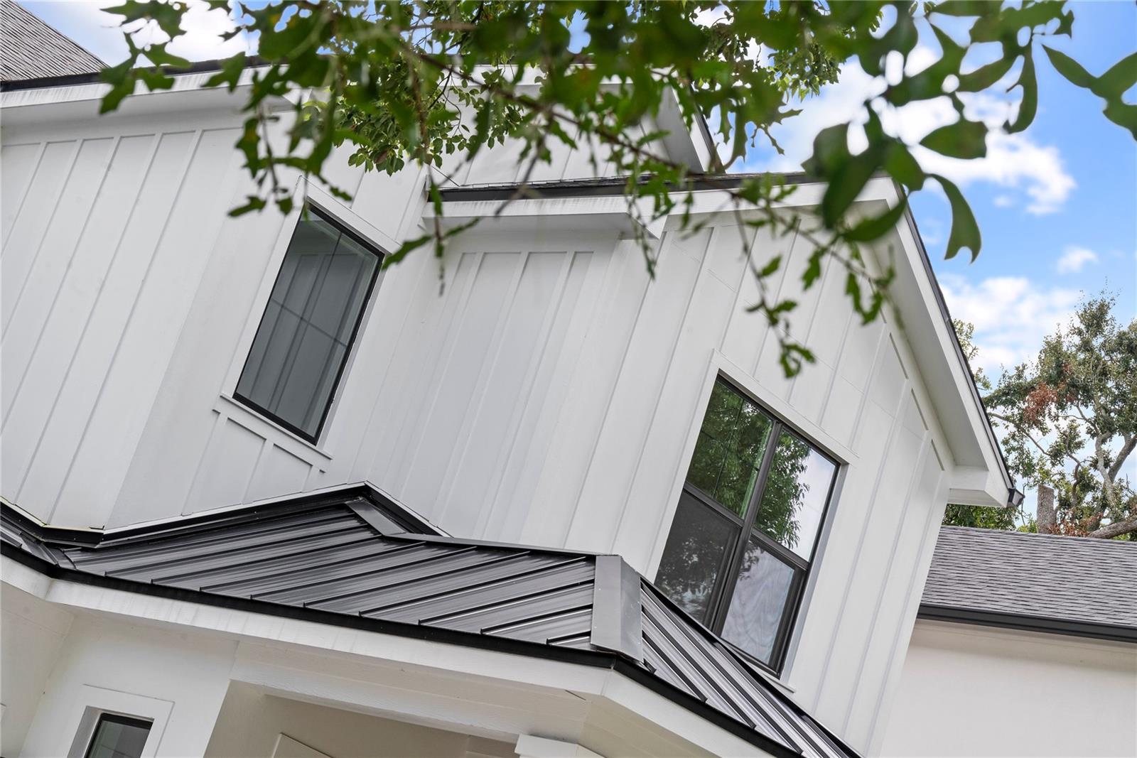 2219 MUSSELWHITE AVENUE