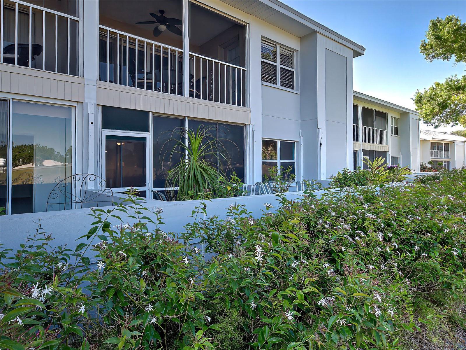 FARMINGTON VISTAS - Residential