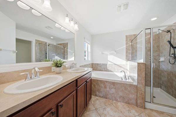 BRIAR OAKS VILLAGE 01 - Residential