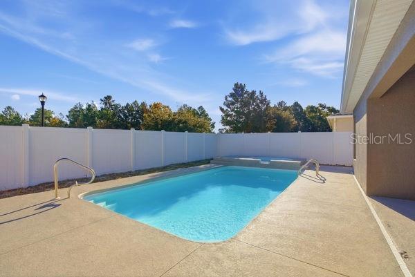 BRIAR OAKS VILLAGE 01 - Residential