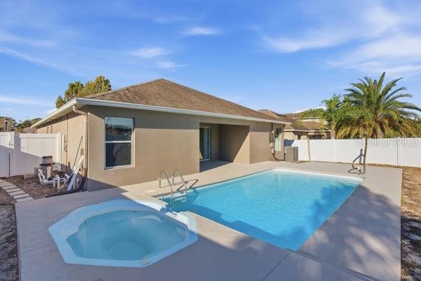 BRIAR OAKS VILLAGE 01 - Residential