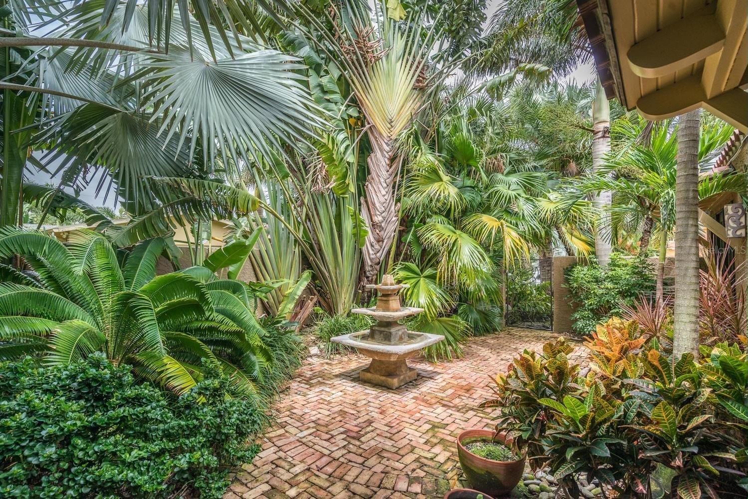 SNELL ISLE BRIGHTWATERS SEC 1 REP - Residential