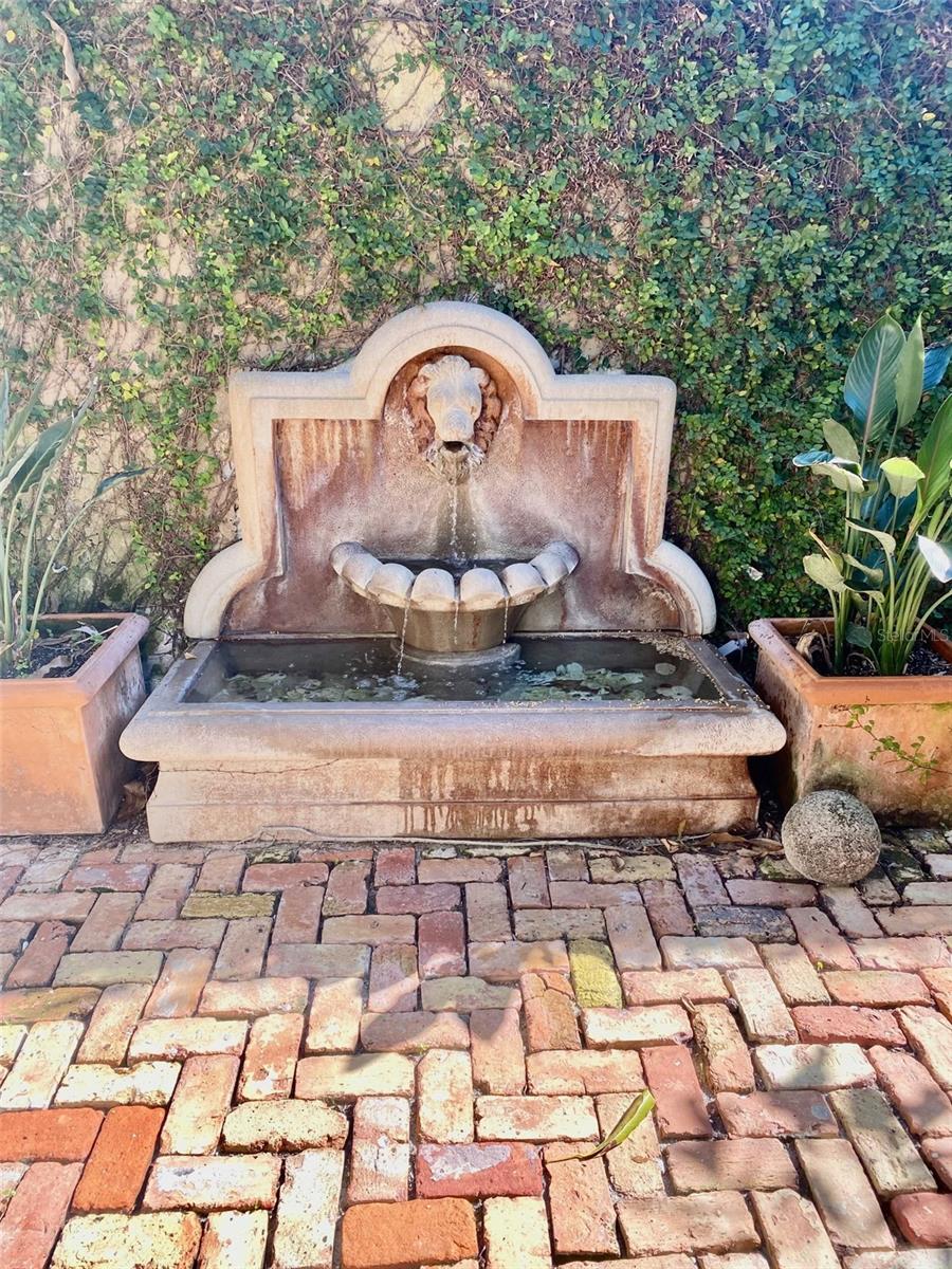 SNELL ISLE BRIGHTWATERS SEC 1 REP - Residential