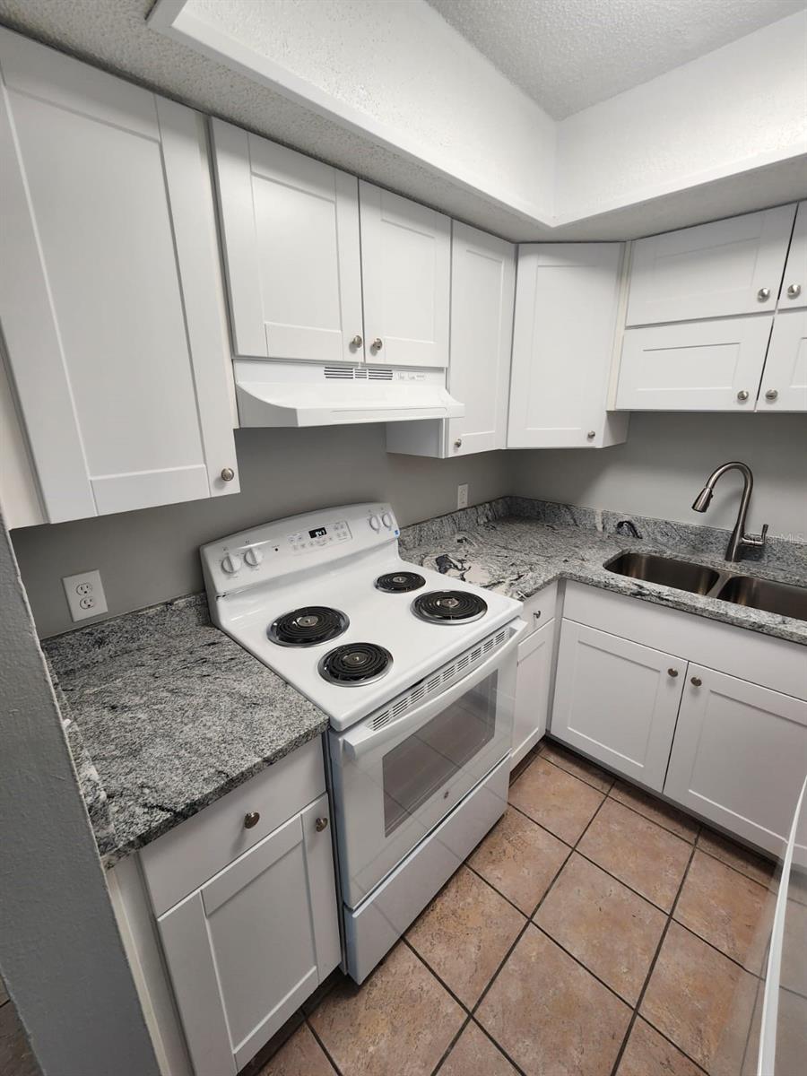 EASTWOOD TERRACE 3RD ADD - Residential Lease