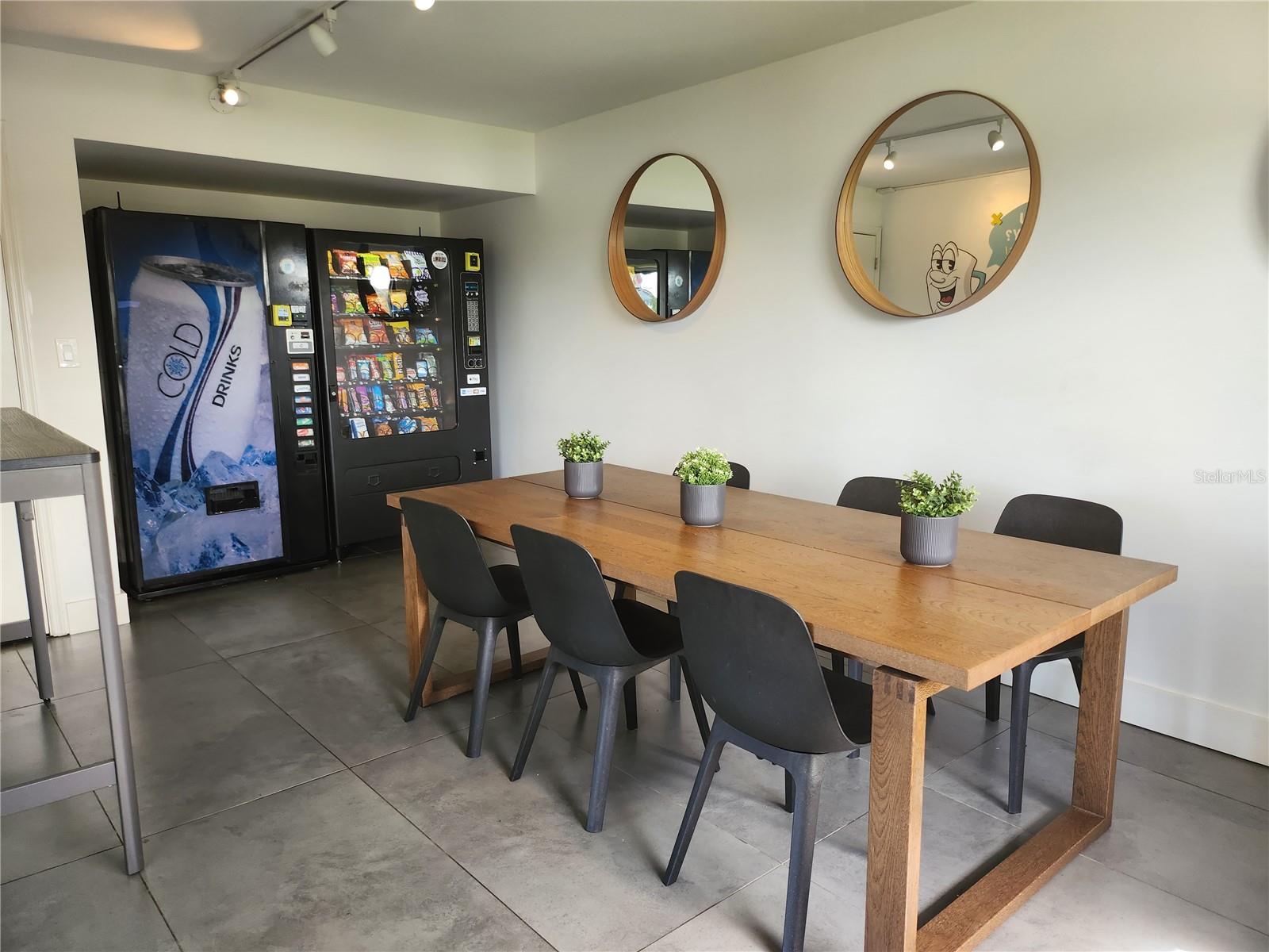 GREENPOINT ESSENTIAL HOTEL CONDO - Residential