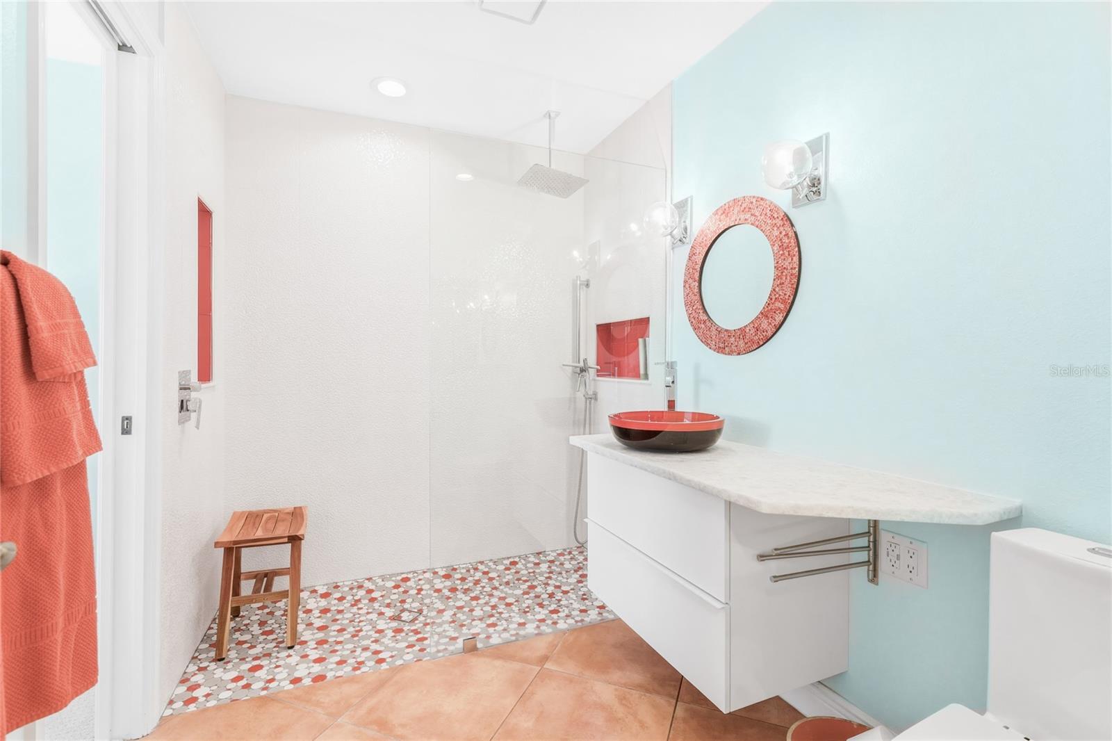 BLACKBURN POINT WOODS - Residential