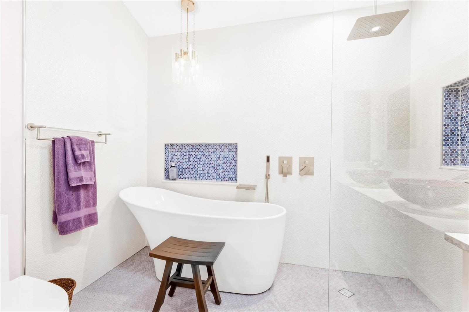 BLACKBURN POINT WOODS - Residential