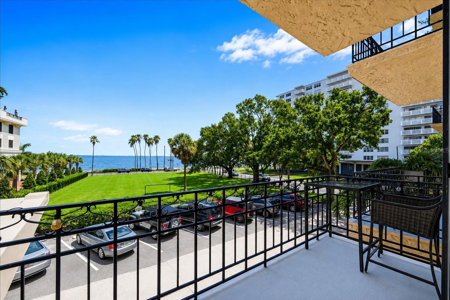 2109 BAYSHORE BOULEVARD 203