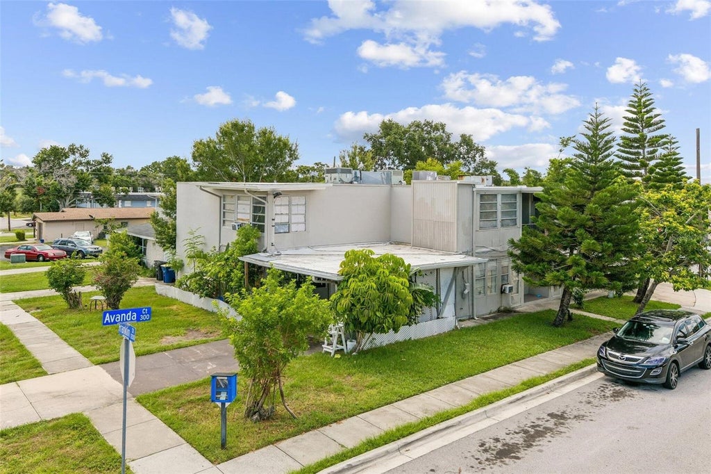 Photo of 1267 Franklin Street, Clearwater, FL 33756 (MLS # O6440171)