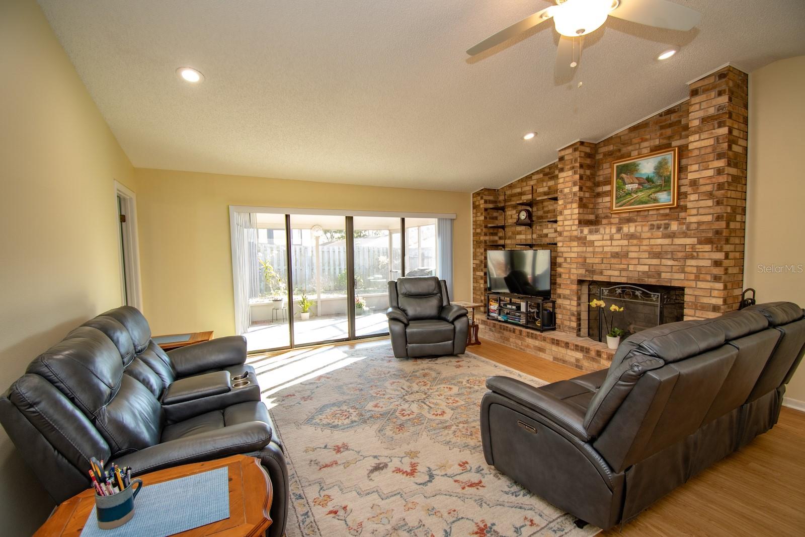 4018 CYPRESS LANDING S