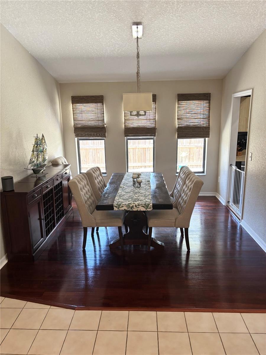 1014 BRAMBLEWOOD COURT