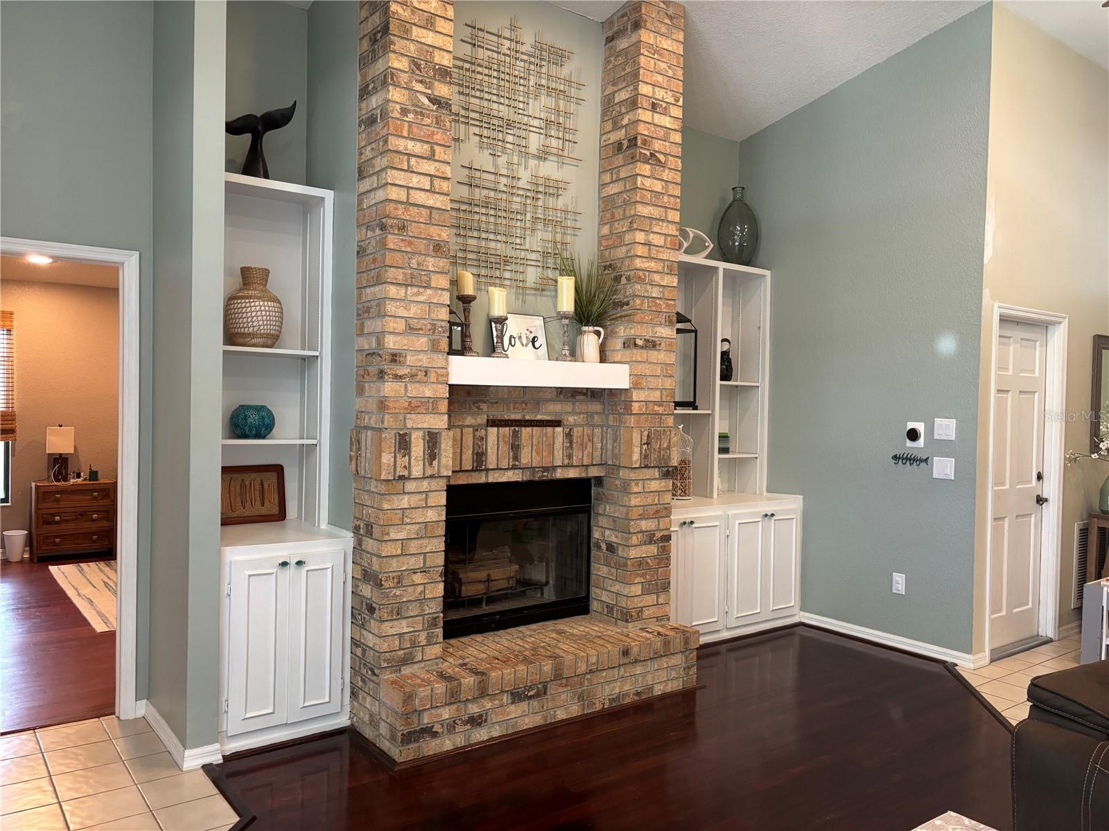 1014 BRAMBLEWOOD COURT