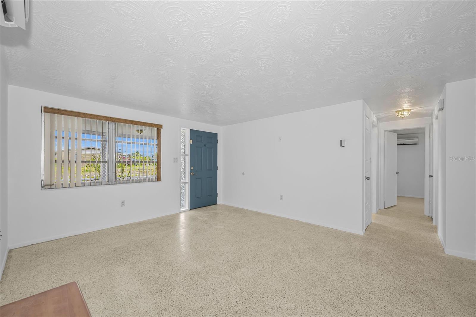 CREST RDG GARDENS - Residential