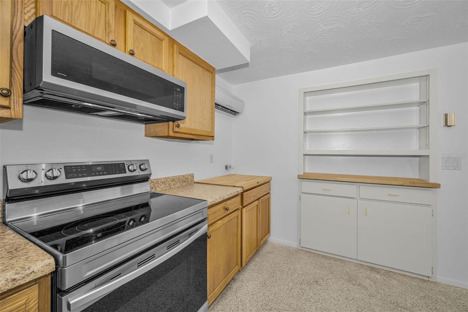 CREST RDG GARDENS - Residential