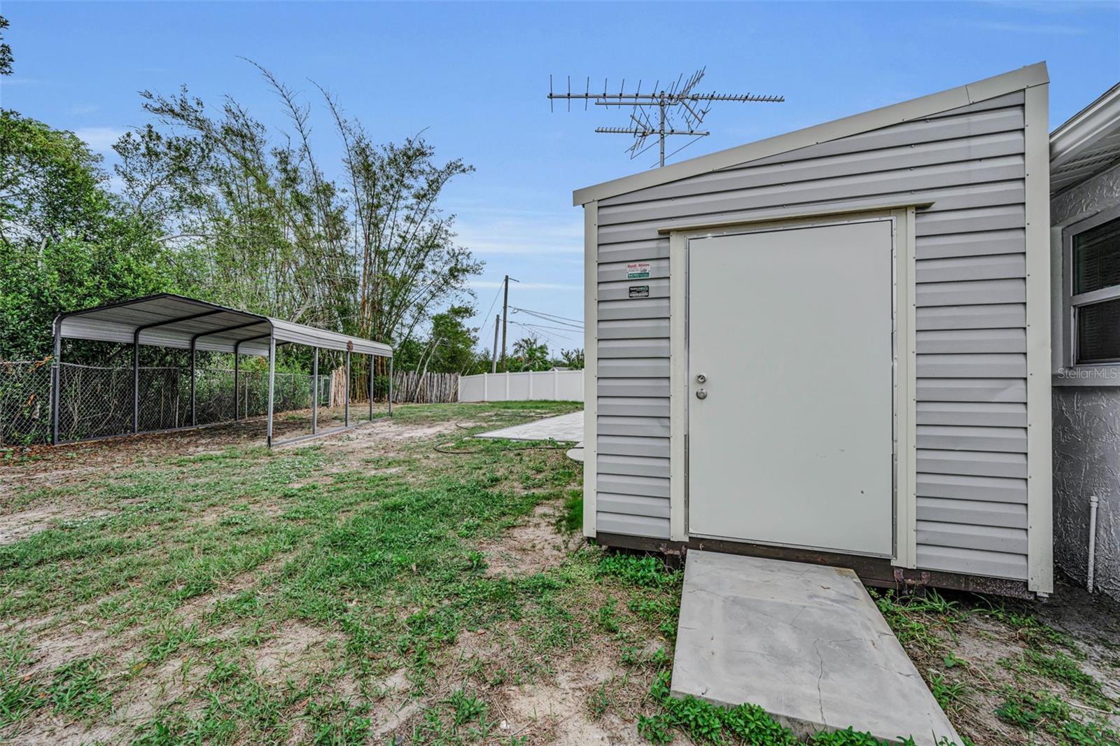 CREST RDG GARDENS - Residential