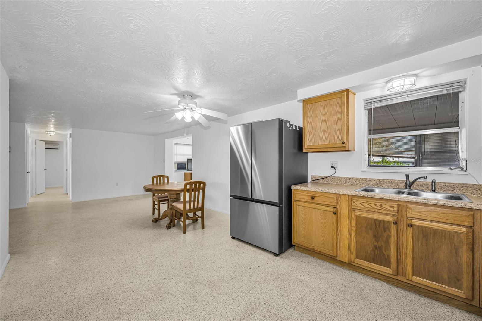 CREST RDG GARDENS - Residential