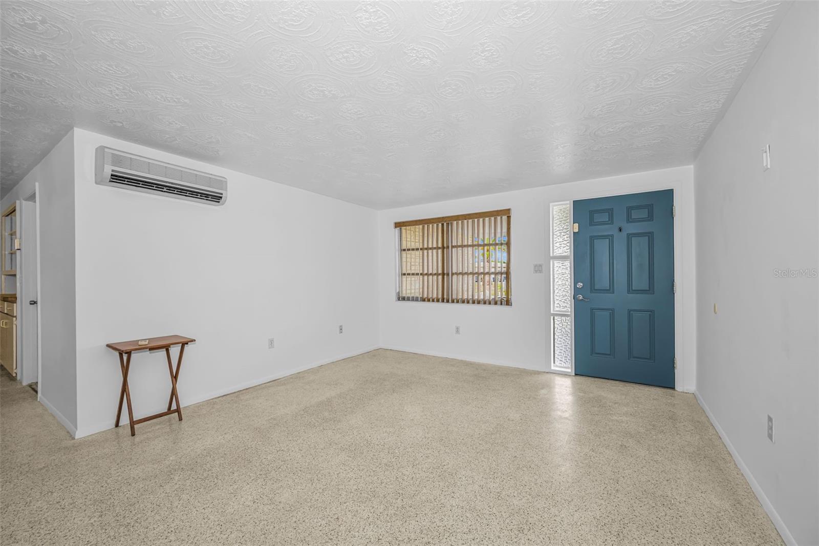 CREST RDG GARDENS - Residential