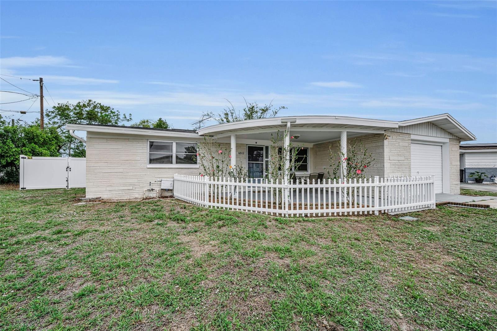 CREST RDG GARDENS - Residential