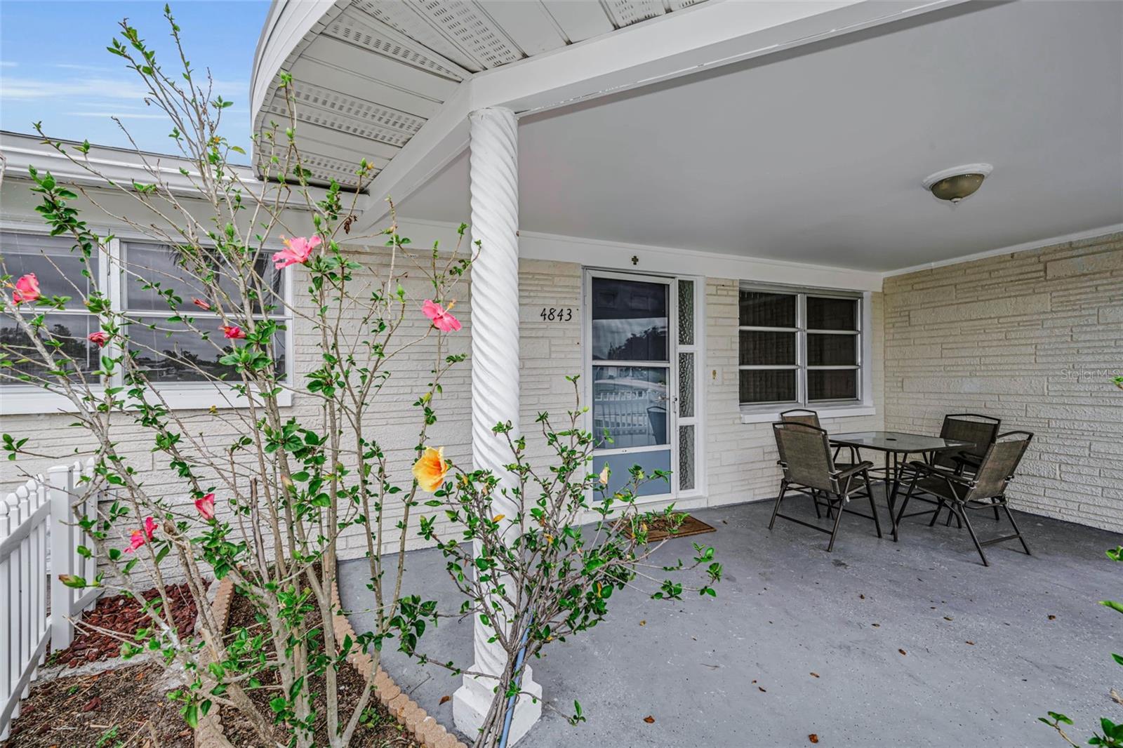 CREST RDG GARDENS - Residential