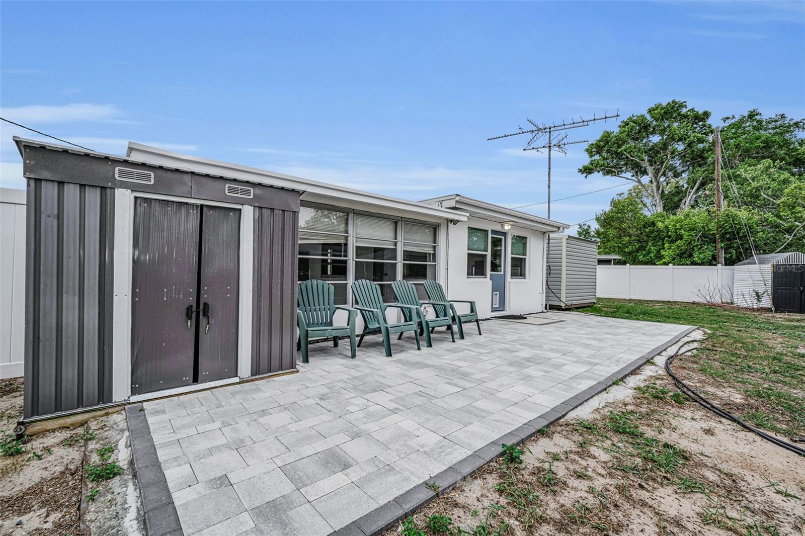 CREST RDG GARDENS - Residential