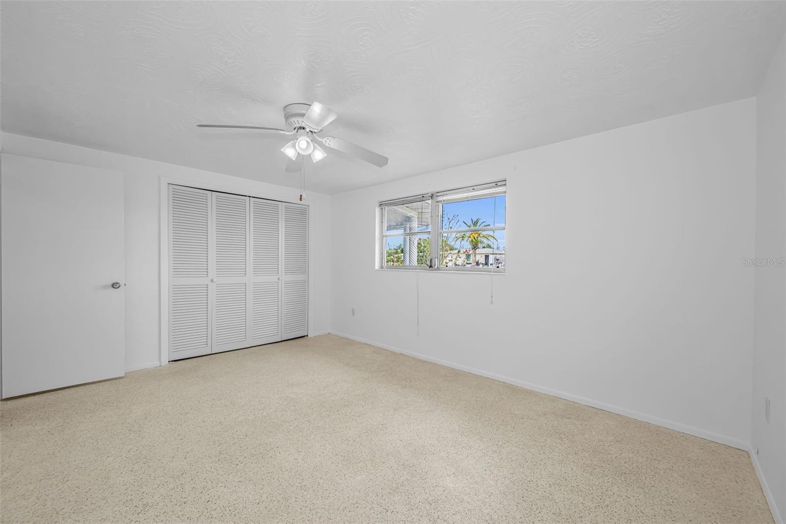 CREST RDG GARDENS - Residential