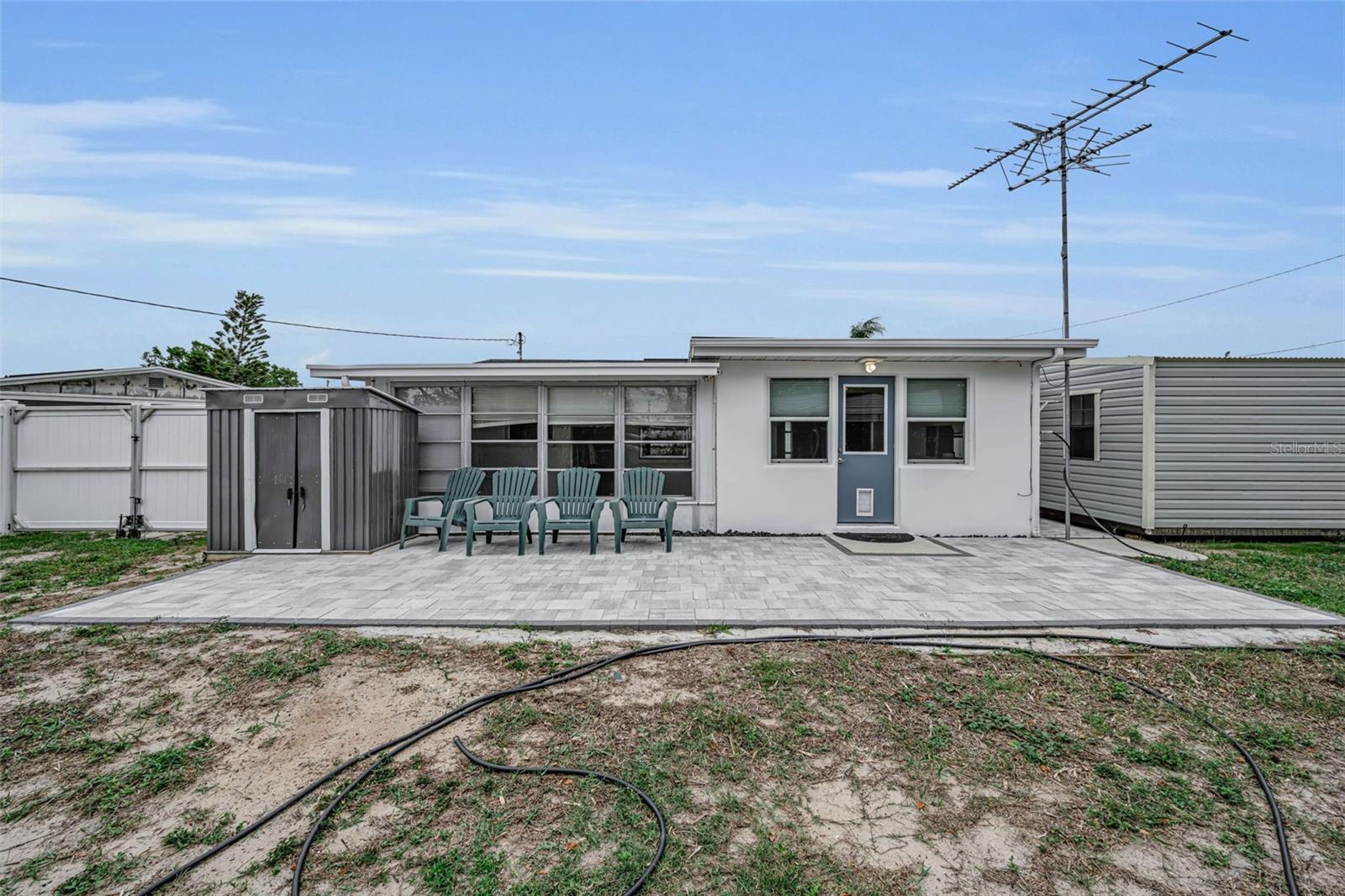 CREST RDG GARDENS - Residential