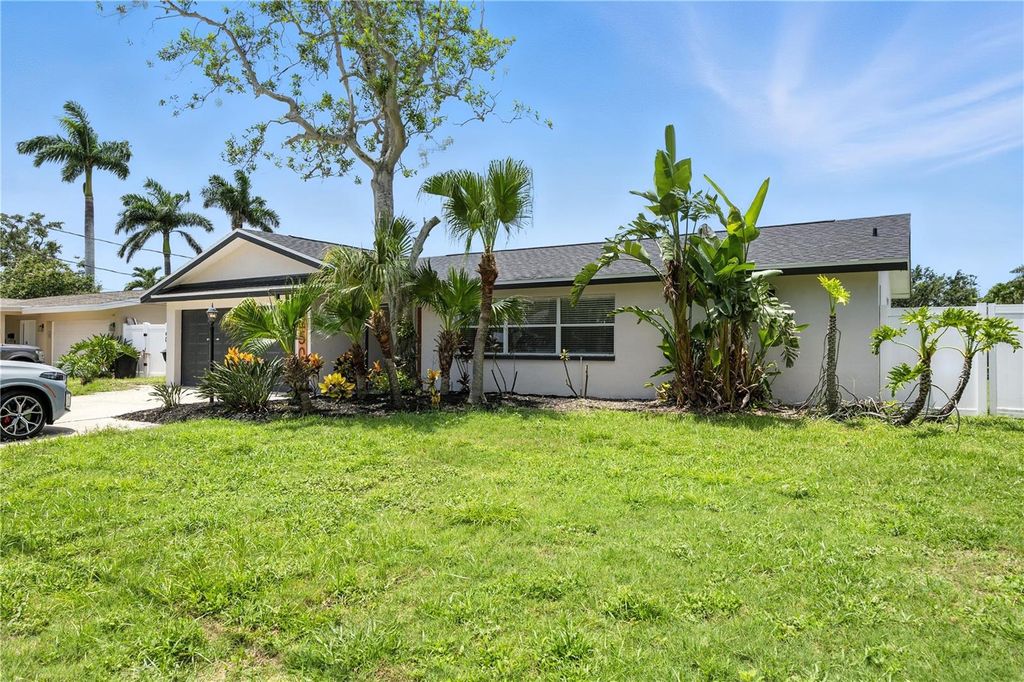 Photo of 4250 14th Way NE, St Petersburg, FL 33703 (MLS # TB8415274)