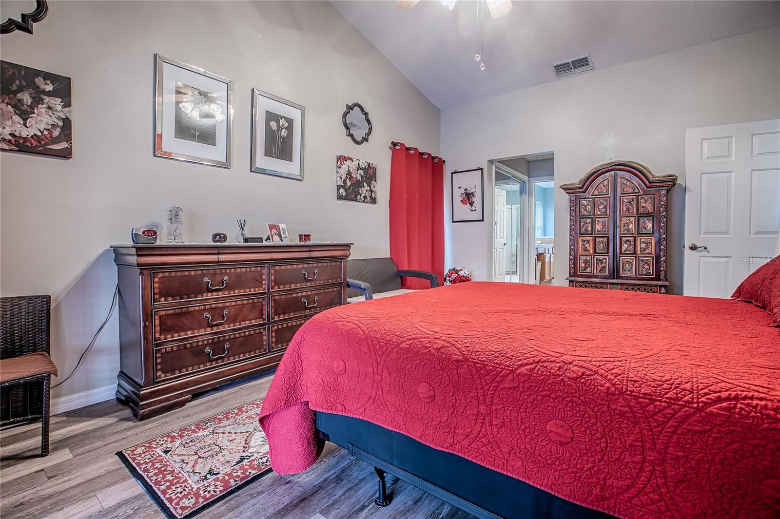 PLANTATION AT LEESBURG MANOR VIEW VILLAGE - Residential