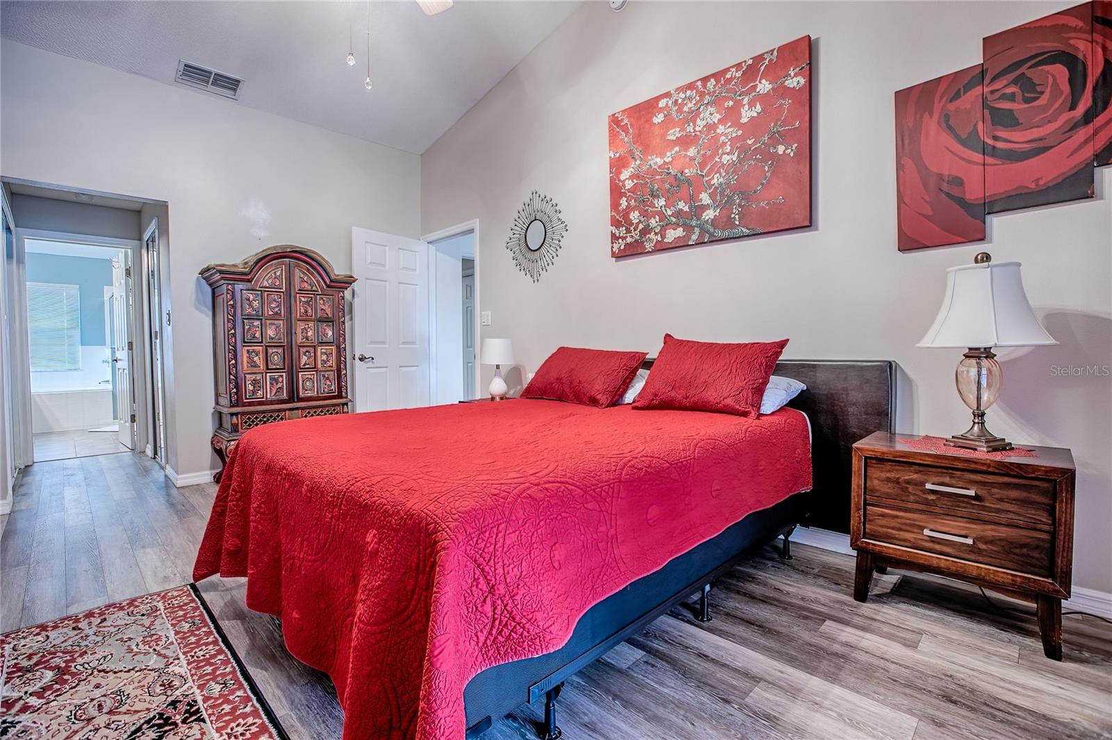 PLANTATION AT LEESBURG MANOR VIEW VILLAGE - Residential