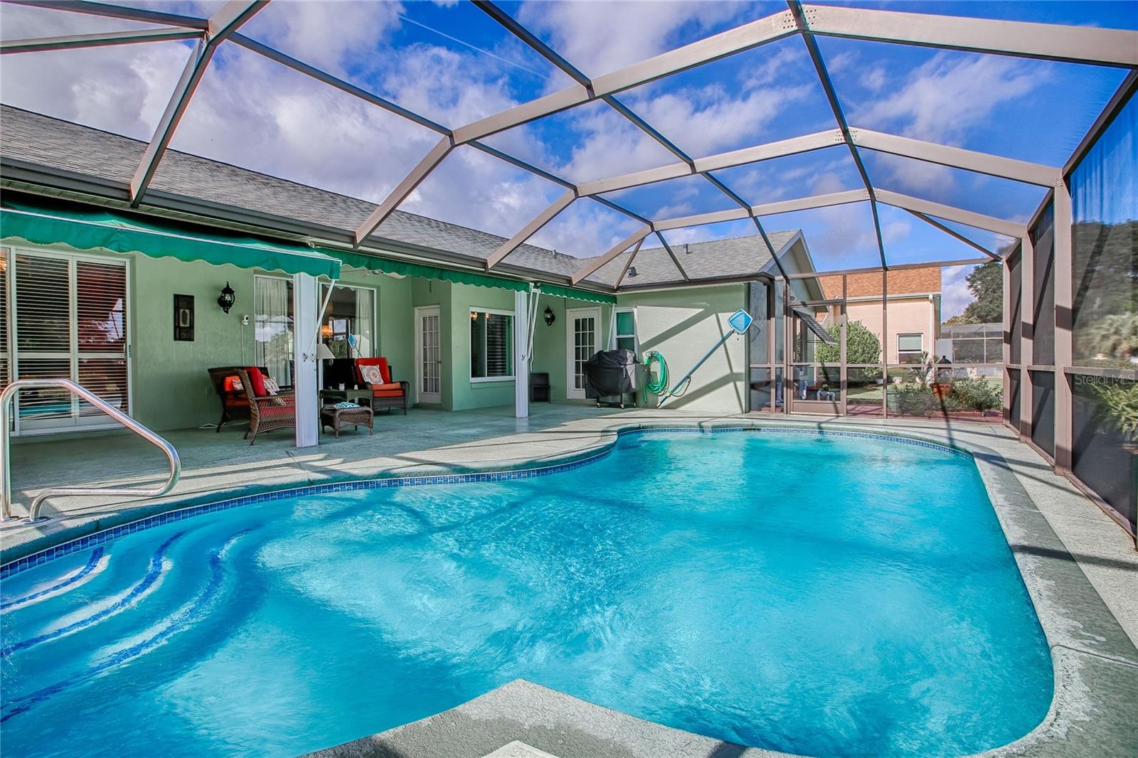 PLANTATION AT LEESBURG MANOR VIEW VILLAGE - Residential