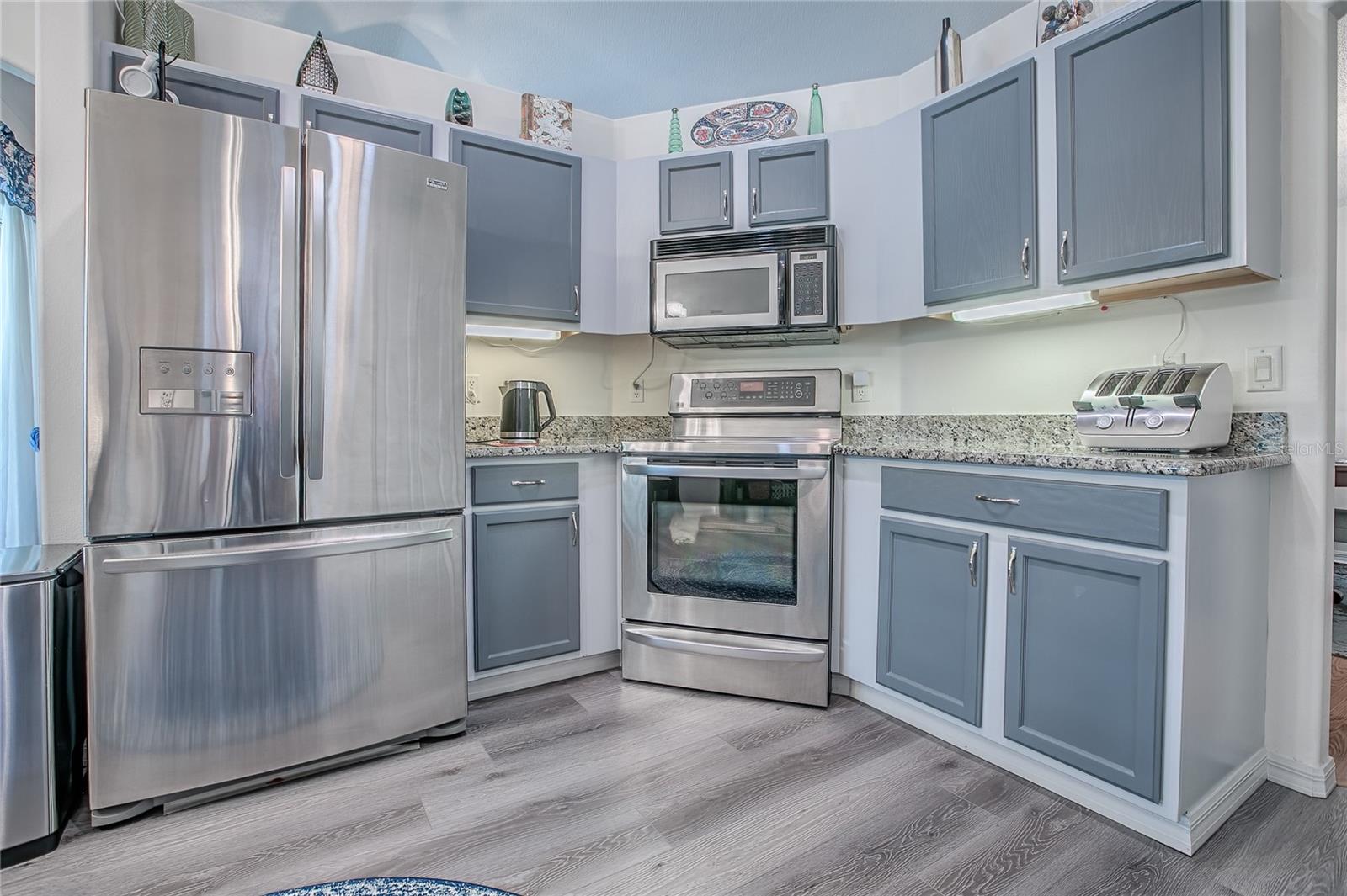 PLANTATION AT LEESBURG MANOR VIEW VILLAGE - Residential