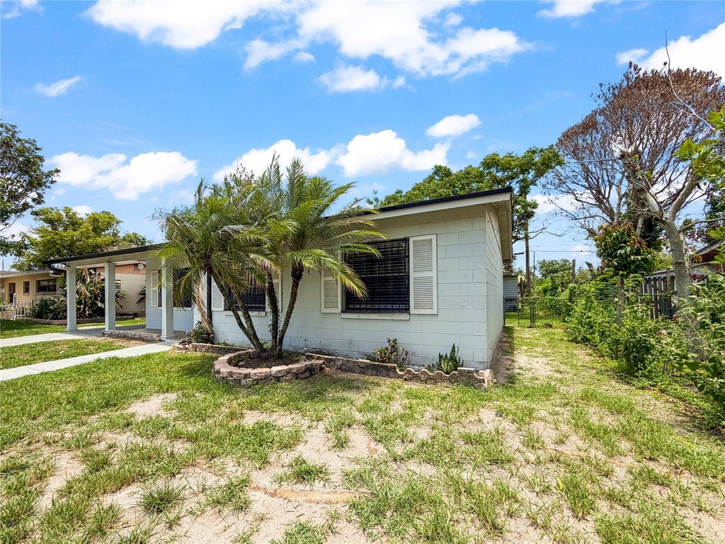 Photo of 3971 Queen Anne Drive, Orlando, FL 32839 (MLS # TB8558798)