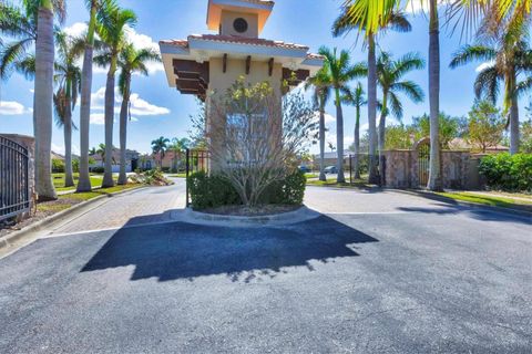 A home in PORT CHARLOTTE