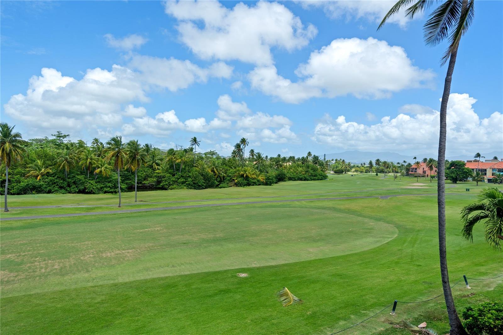 BEACH VILLAGE - Residential
