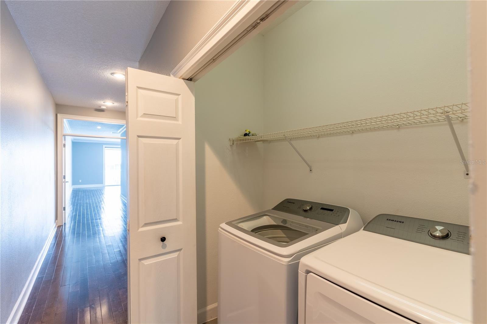 DOLPHINS LANDING - Residential