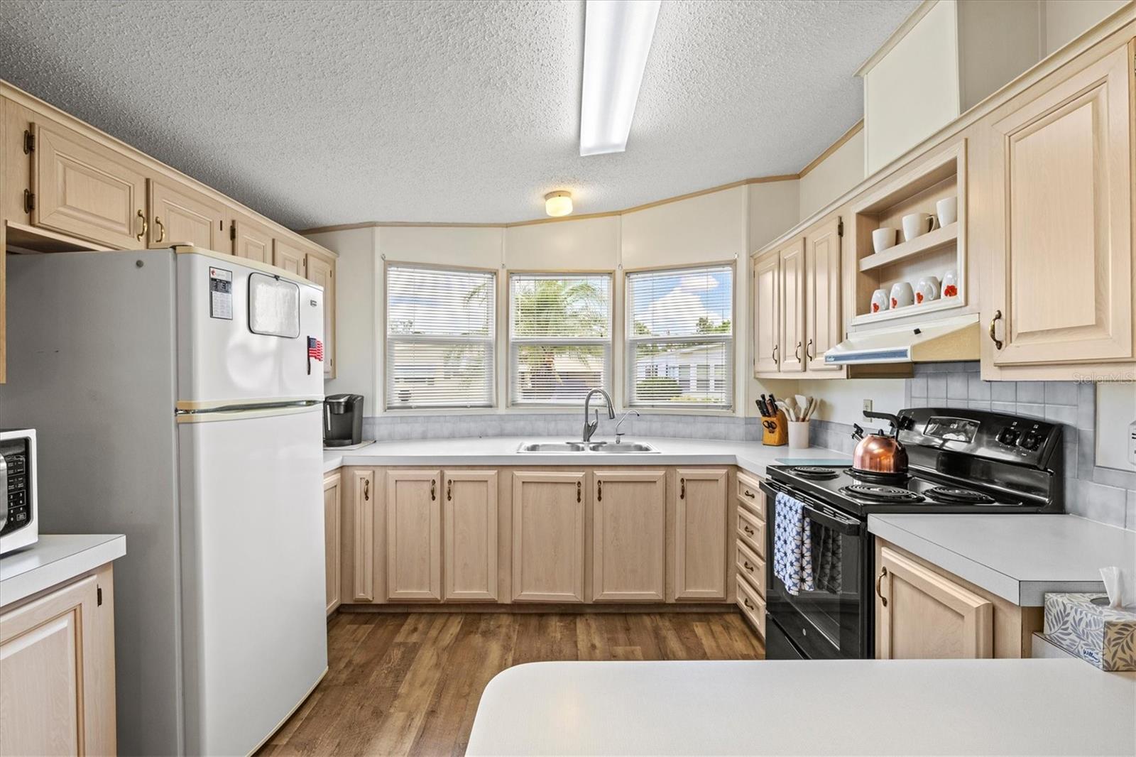 RIDGEWOOD OAKS PH I - Residential