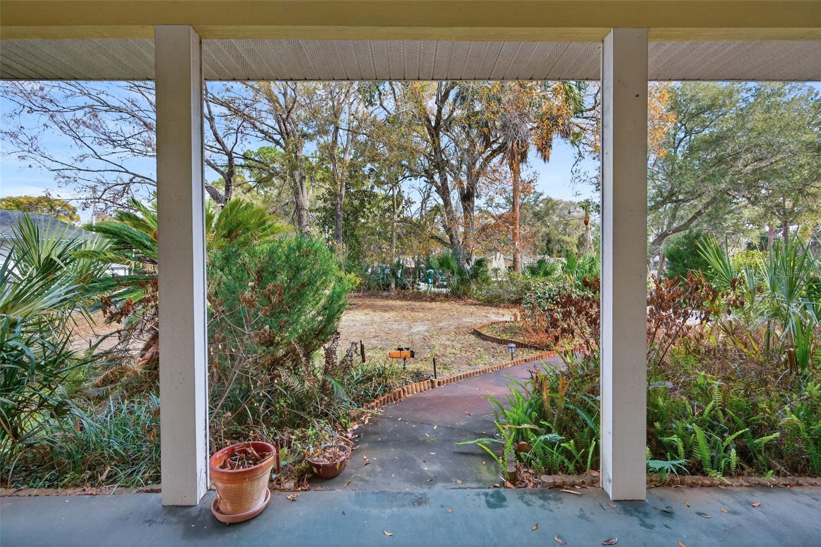 PARADISE COUNTRY CLUB - Residential