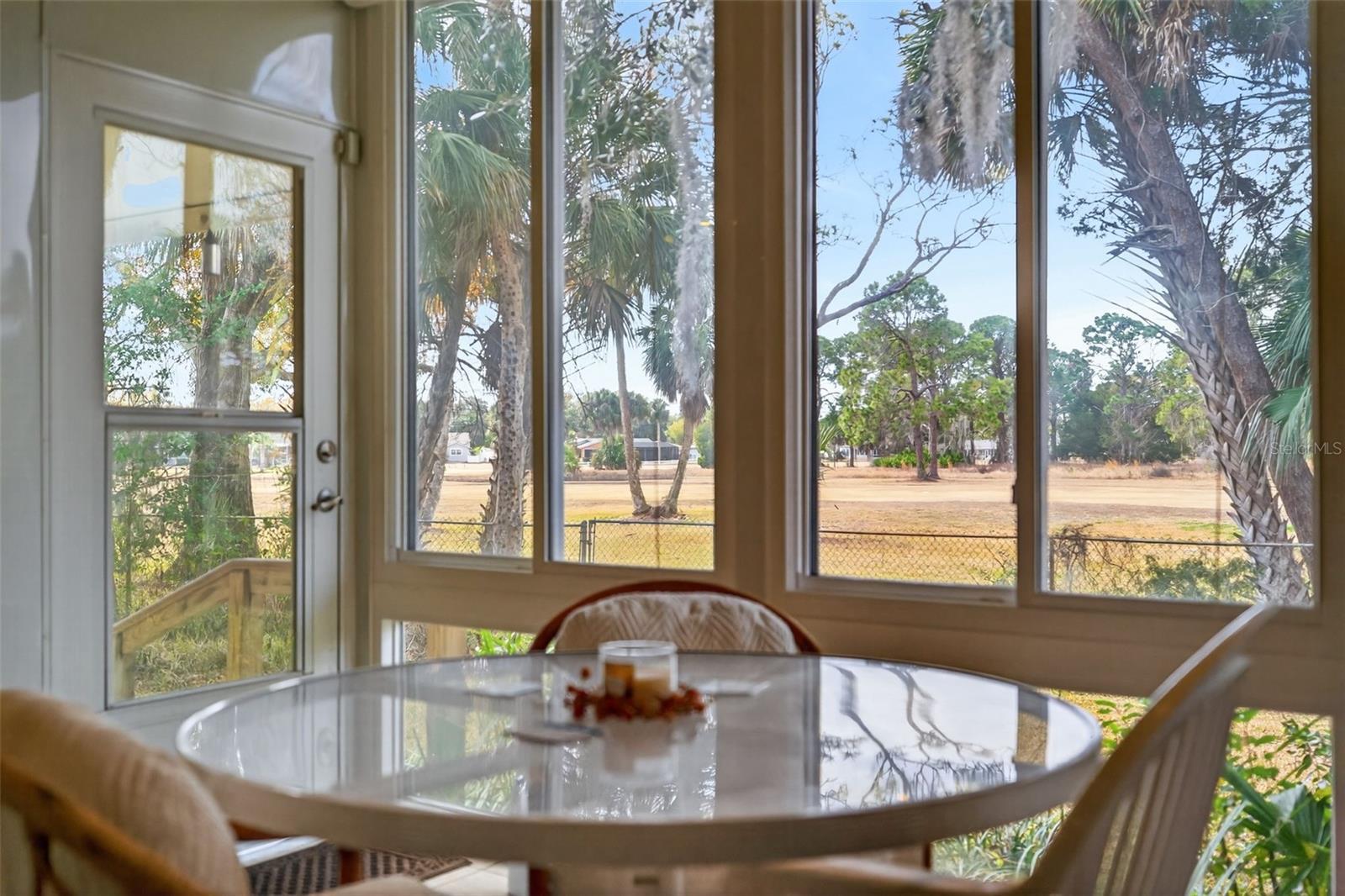 PARADISE COUNTRY CLUB - Residential