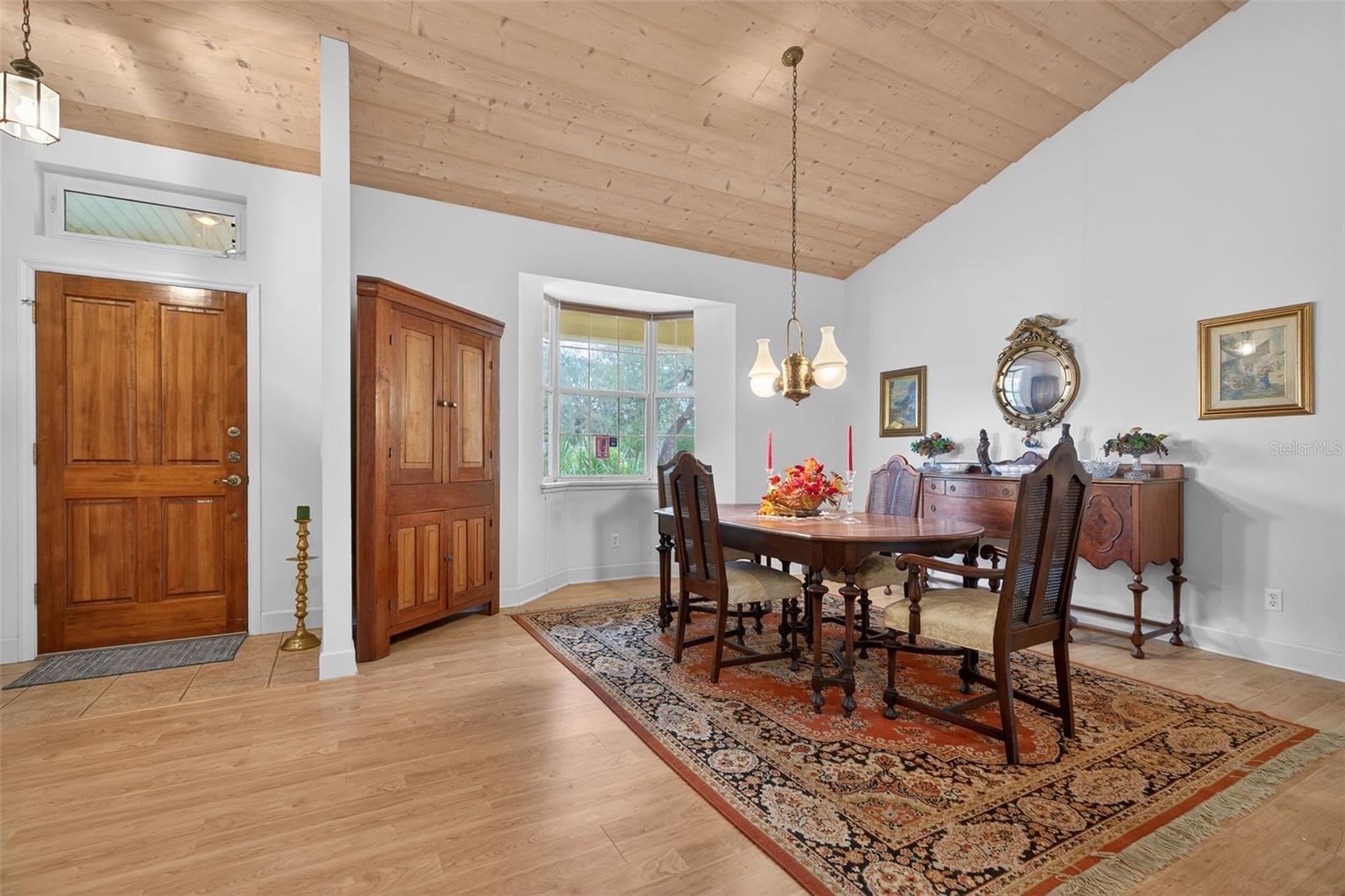 PARADISE COUNTRY CLUB - Residential