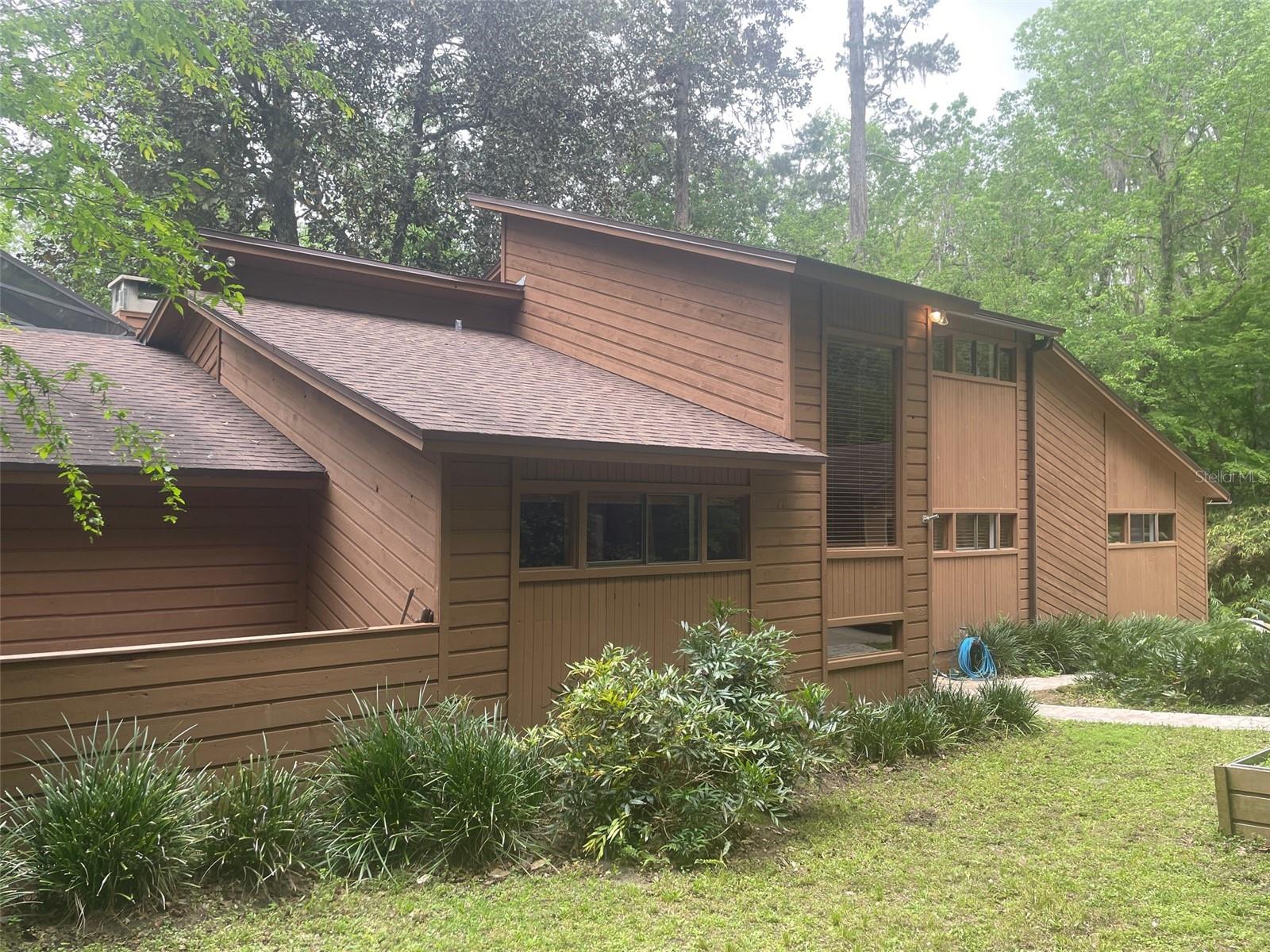 5404 NW 98TH TERRACE