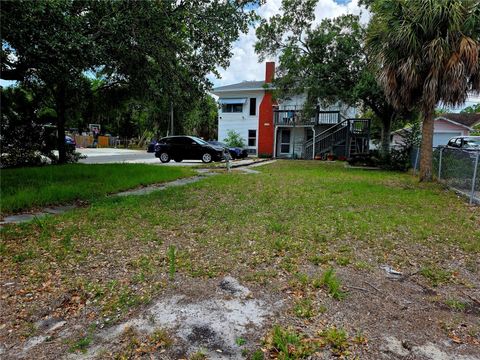 Photo of 1204 38th Avenue N, St Petersburg, FL 33704 (MLS # TB8505723)